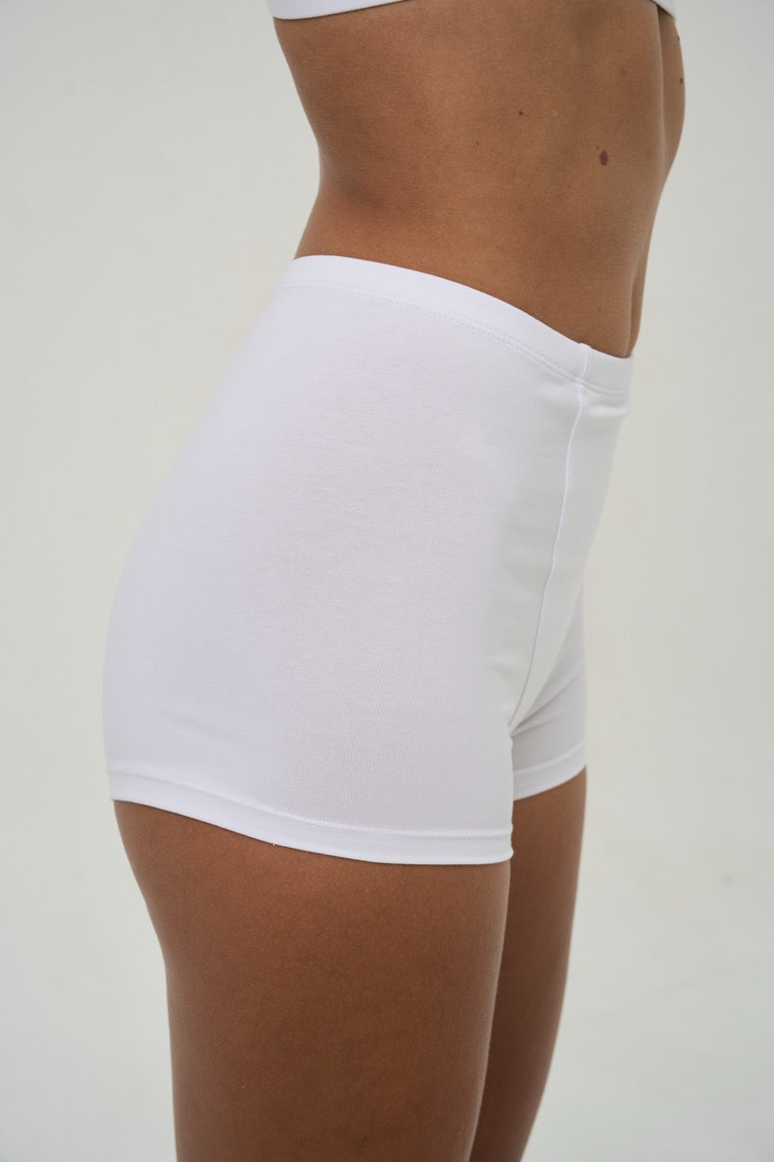 BOYFRIEND SHORTS