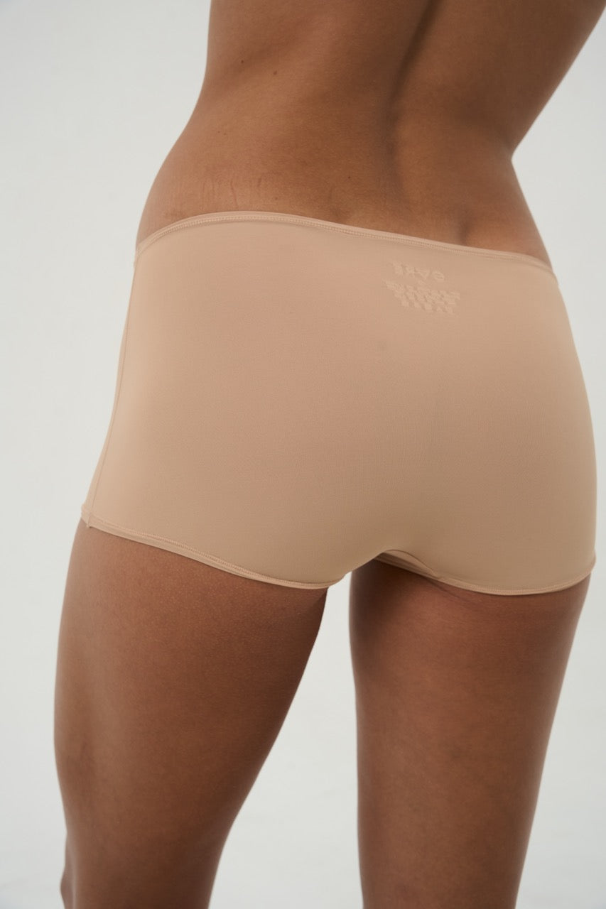 SEAMLESS SHORTS BEIGE