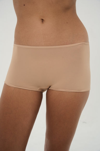 SEAMLESS SHORTS BEIGE