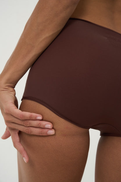 SEAMLESS SHORTS BROWN